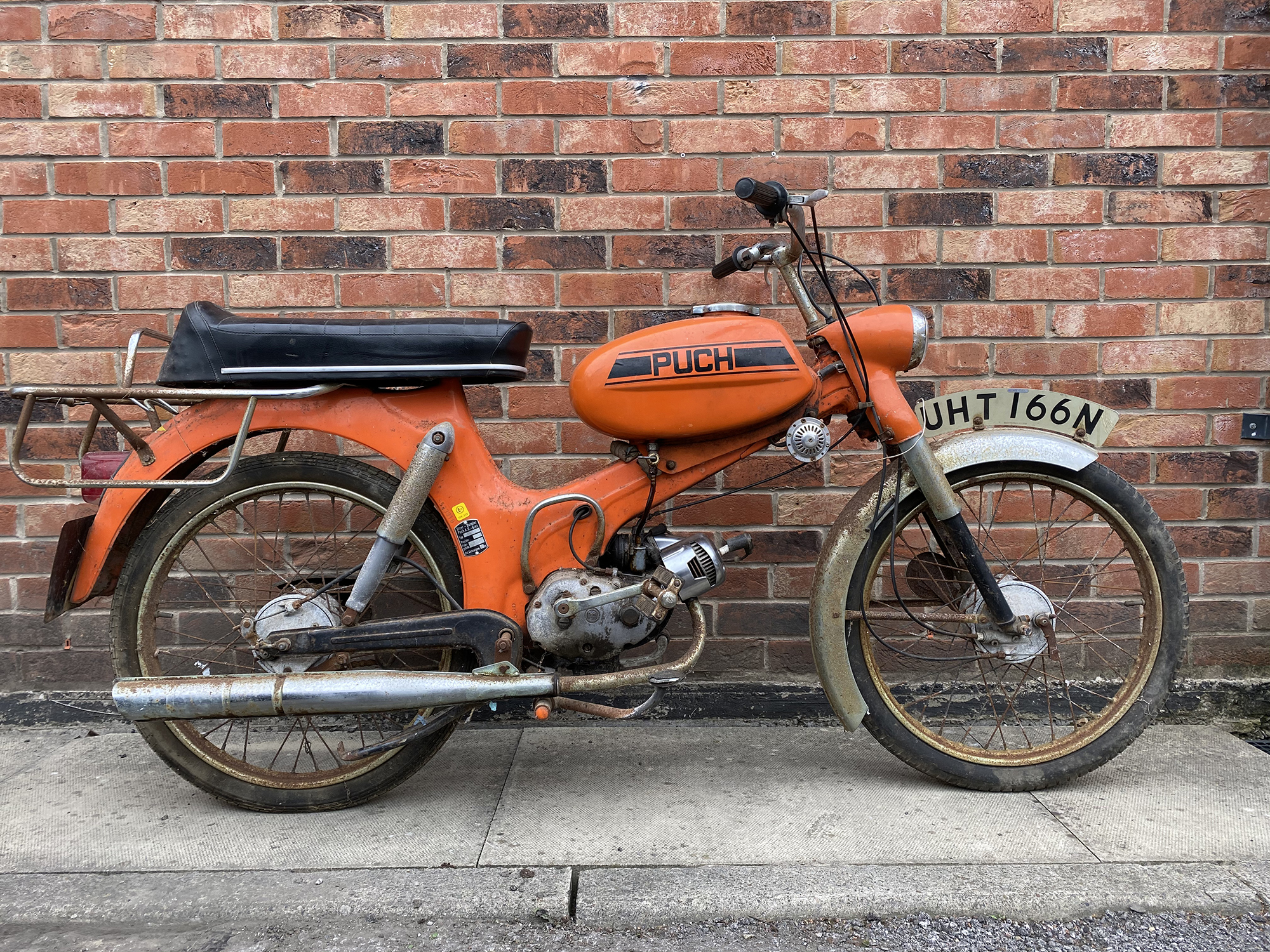 An Original 1974 Vintage PUCH MV50 Moped, 50cc, V5 and Key not present. 9,018 Miles shown on - Image 2 of 7