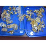 Crystal Temptations to include Pineapple, Globe, Horse, Elephants, approx. thirty-two:- Two Trays