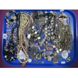 A Mixed Lot of Assorted Modern Costume Jewellery, including gilt coloured fancy chains, bead