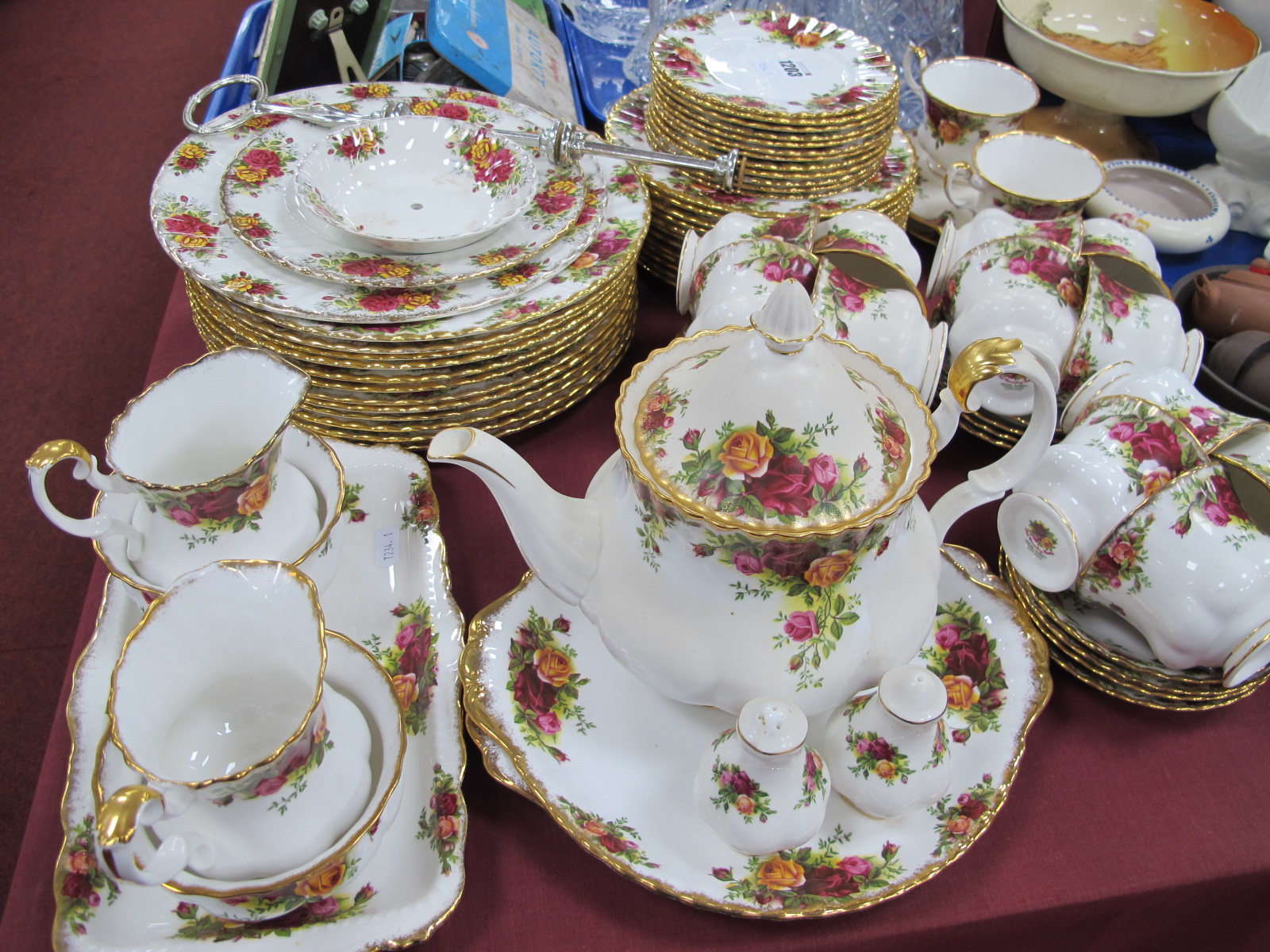 Royal Albert 'Old Country Roses' Dinner and Tea Service, comprising twelve dinner plates (all 2nd