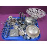 Modern Decorative Grape Dish and Grape Scissors, plated muffin dish, seven bar toast rack, Modernist