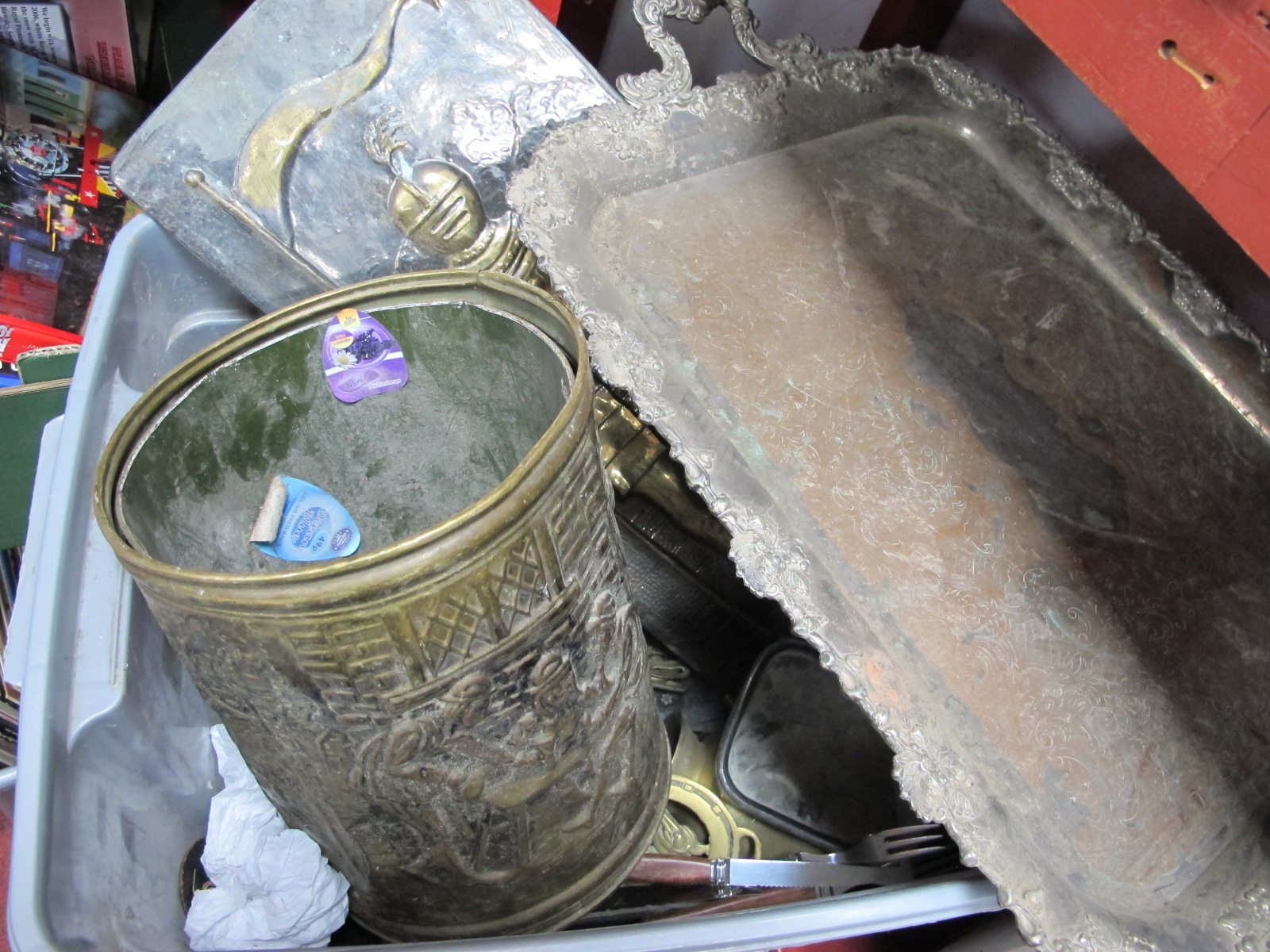 Silver Plated Serving Dish with vine and grape border, a quantity of horse brasses and other