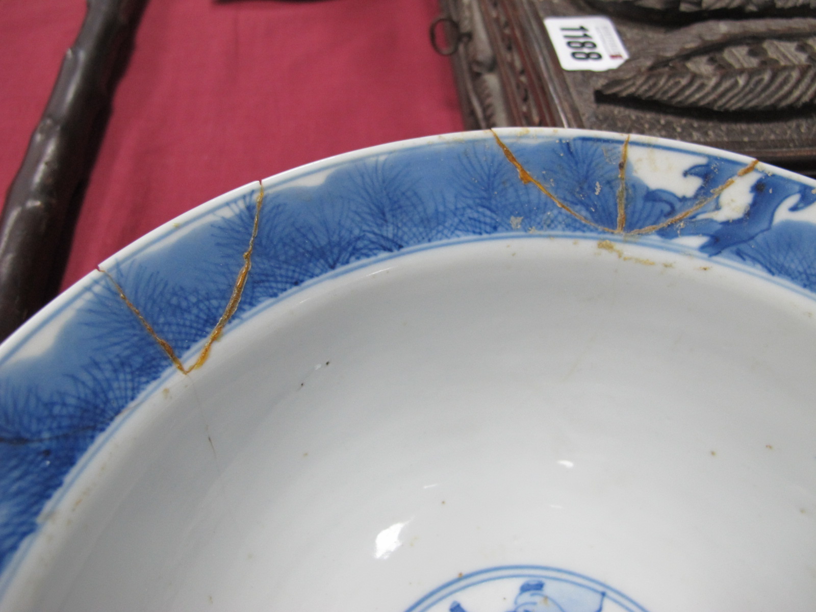 An XVIII Century Chinese Porcelain Klapmuts Bowl, of circular form with outcurved rim painted in - Image 3 of 6