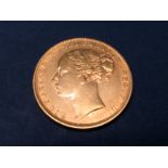 Queen Victoria Young Head Sovereign 1875 'M', (8.0g).