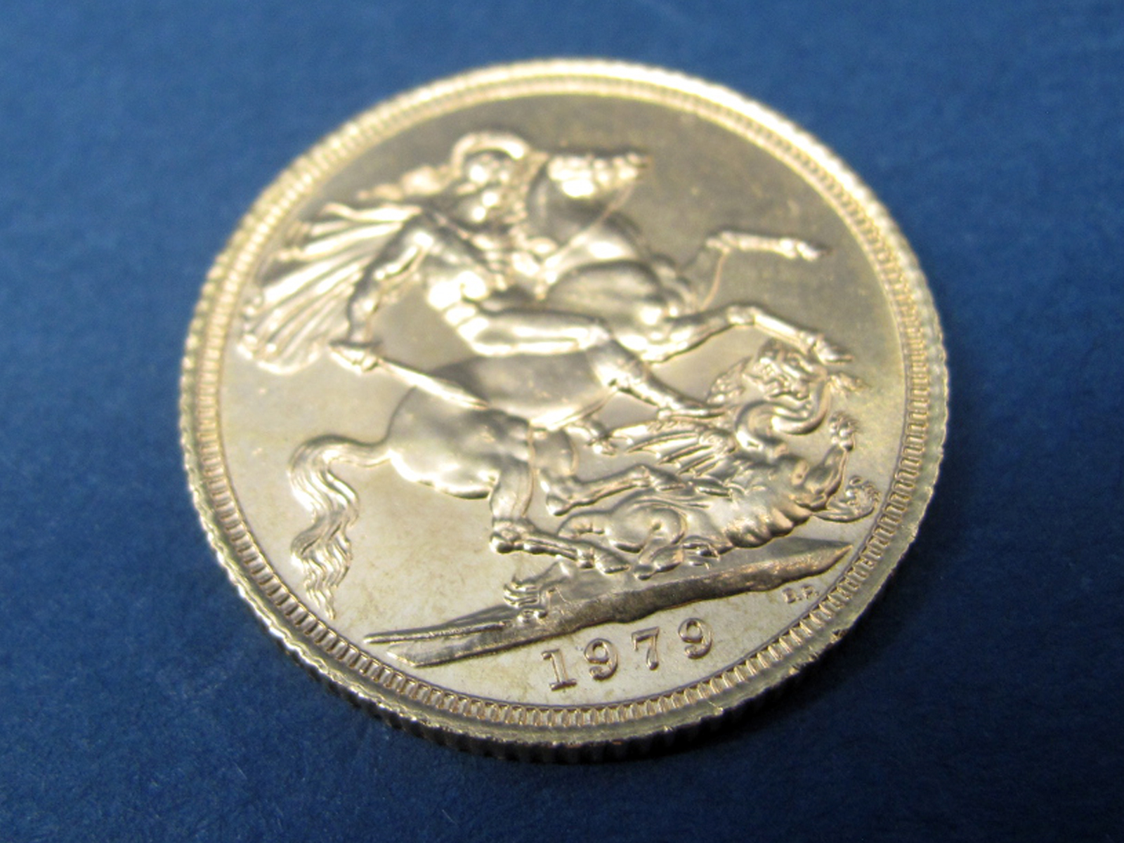 Queen Elizabeth II Gold Sovereign, 1979 'Machin Portrait', accompanied by Westminster C.O.A., (8. - Image 2 of 3