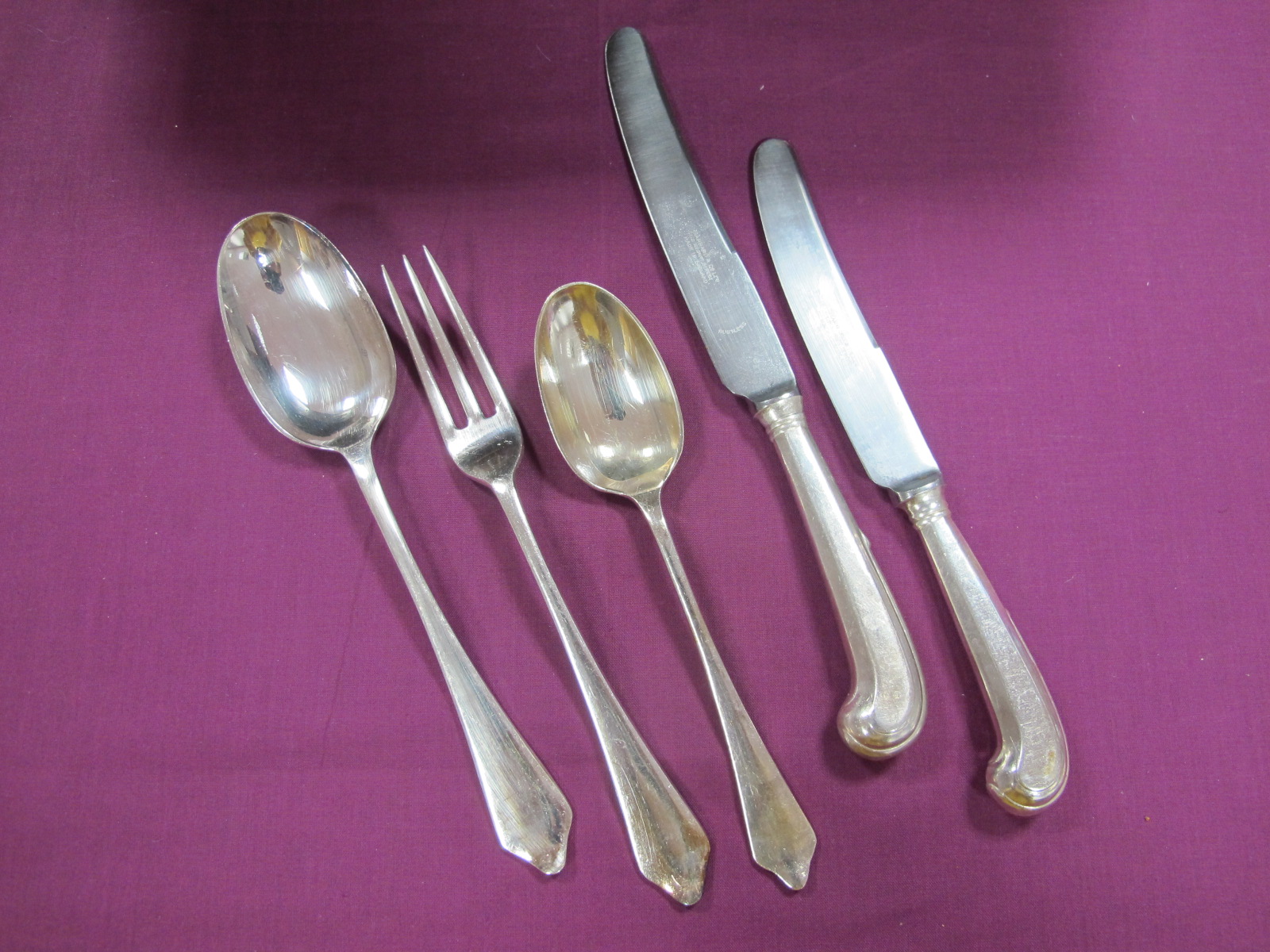 Garrard & Co ; A Part Canteen of Plated Cutlery, contained in a Gerrard & Co Ltd fitted cateen - Image 6 of 6