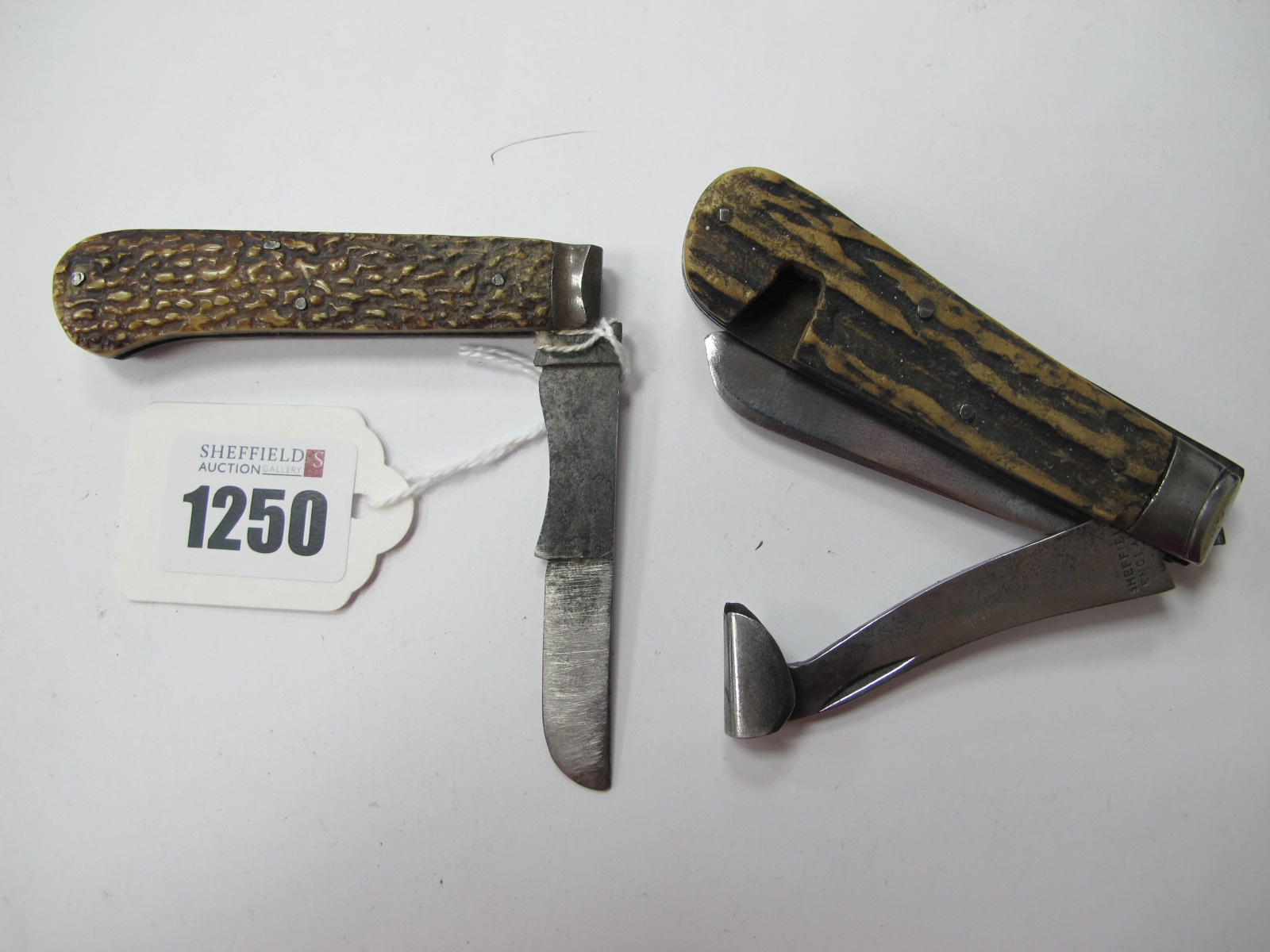 Pocket Knife, by Turner & Co, Cutler to The Queen, encore stamped on both blades, stag handle 9cm
