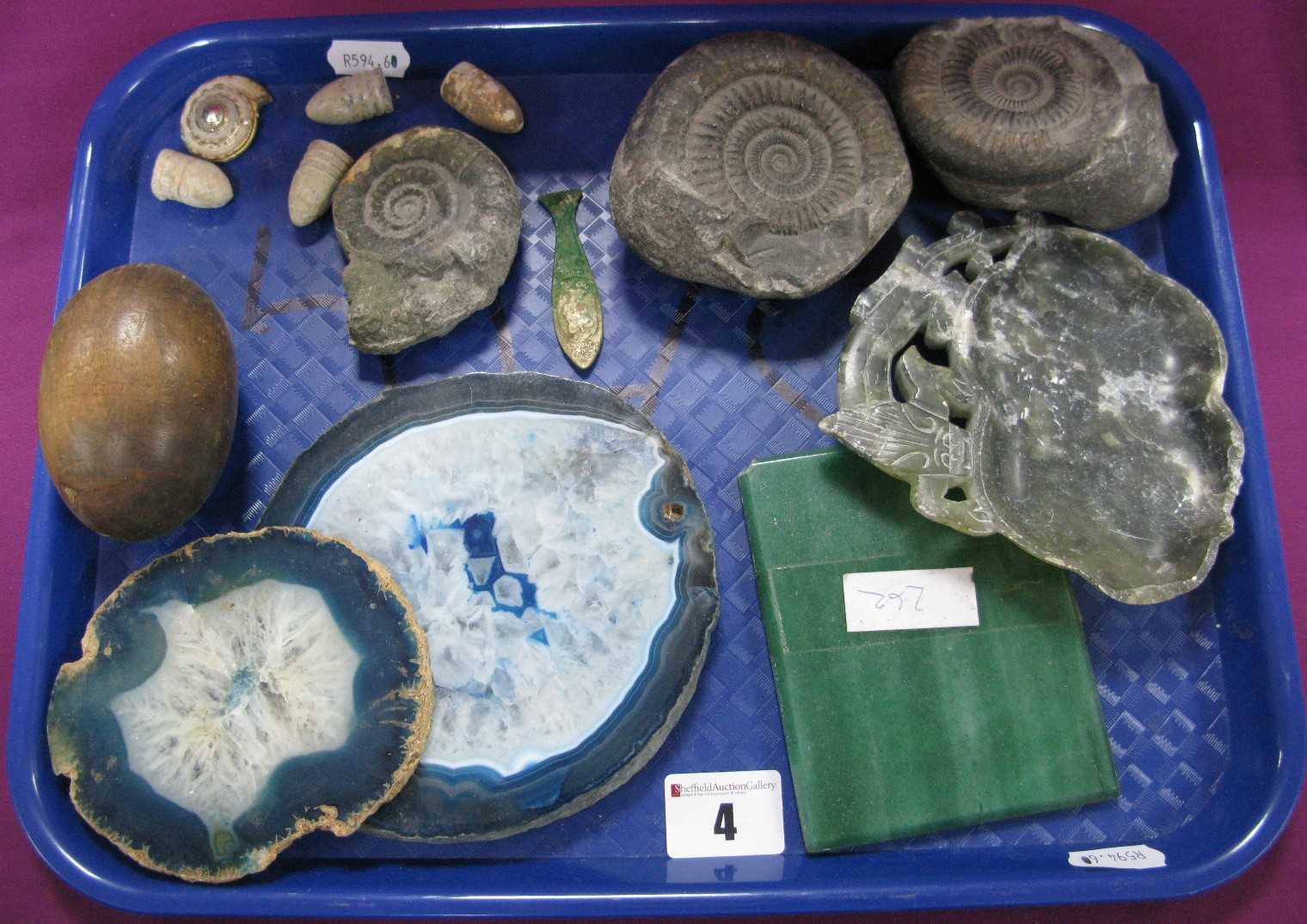 Agate Slices, ammonite fossils, green hardstone trinket dish (damaged), rectangular aventurine panel