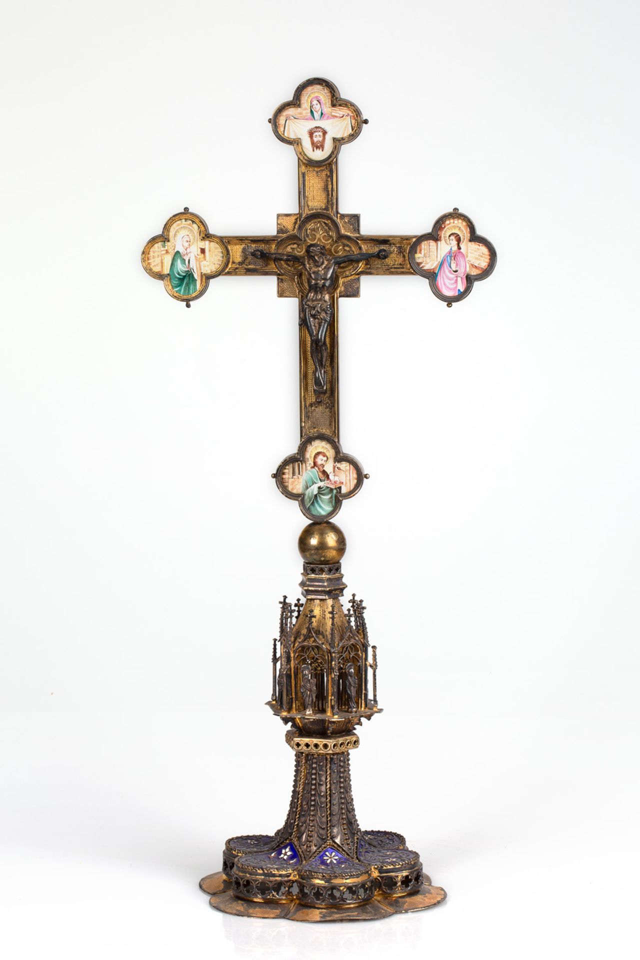 AN AUSTRIAN SILVER AND AND ENAMEL CROSS, 19TH CENTURY