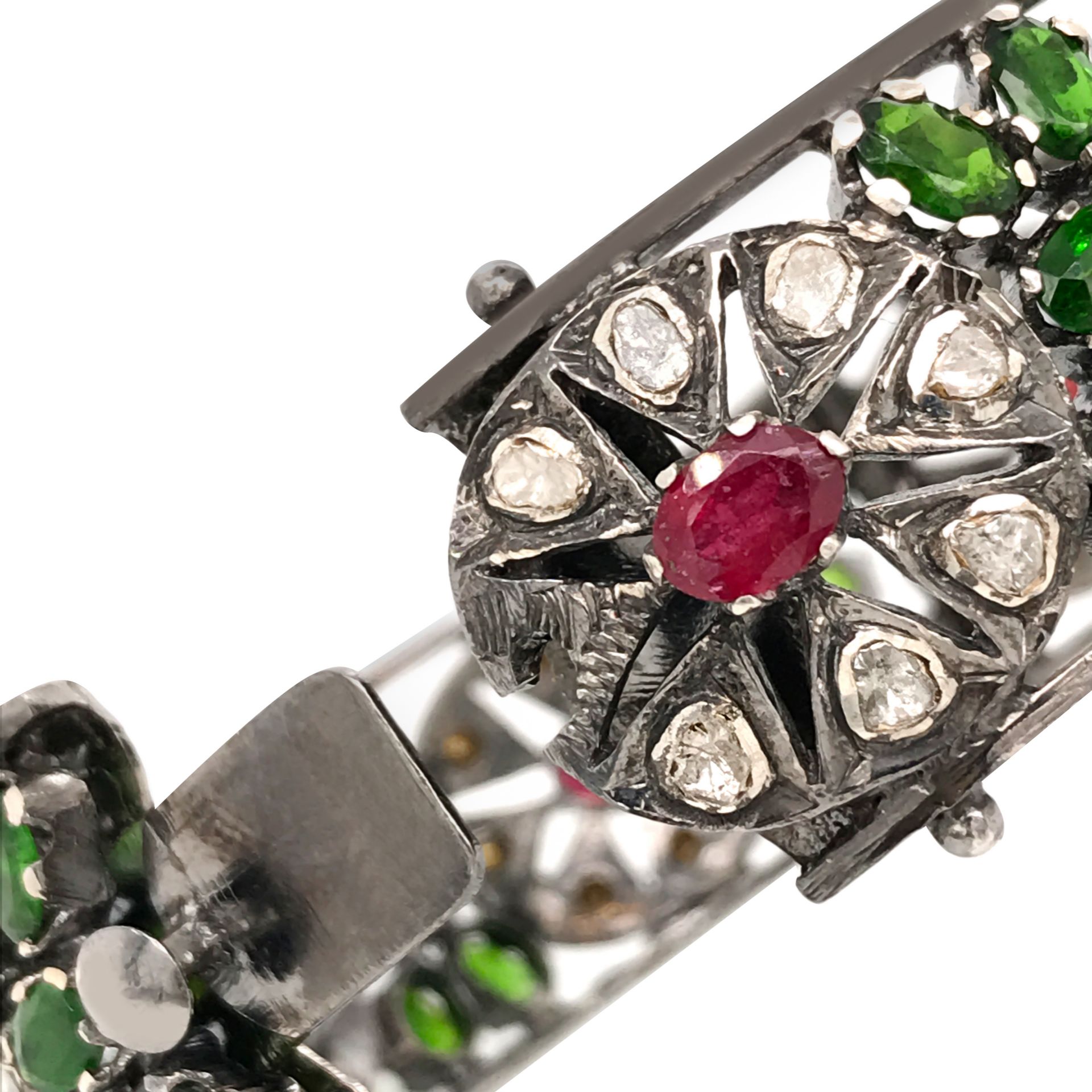 TSAVORITE RUBY AND DIAMOND BANGLE - Bild 4 aus 4