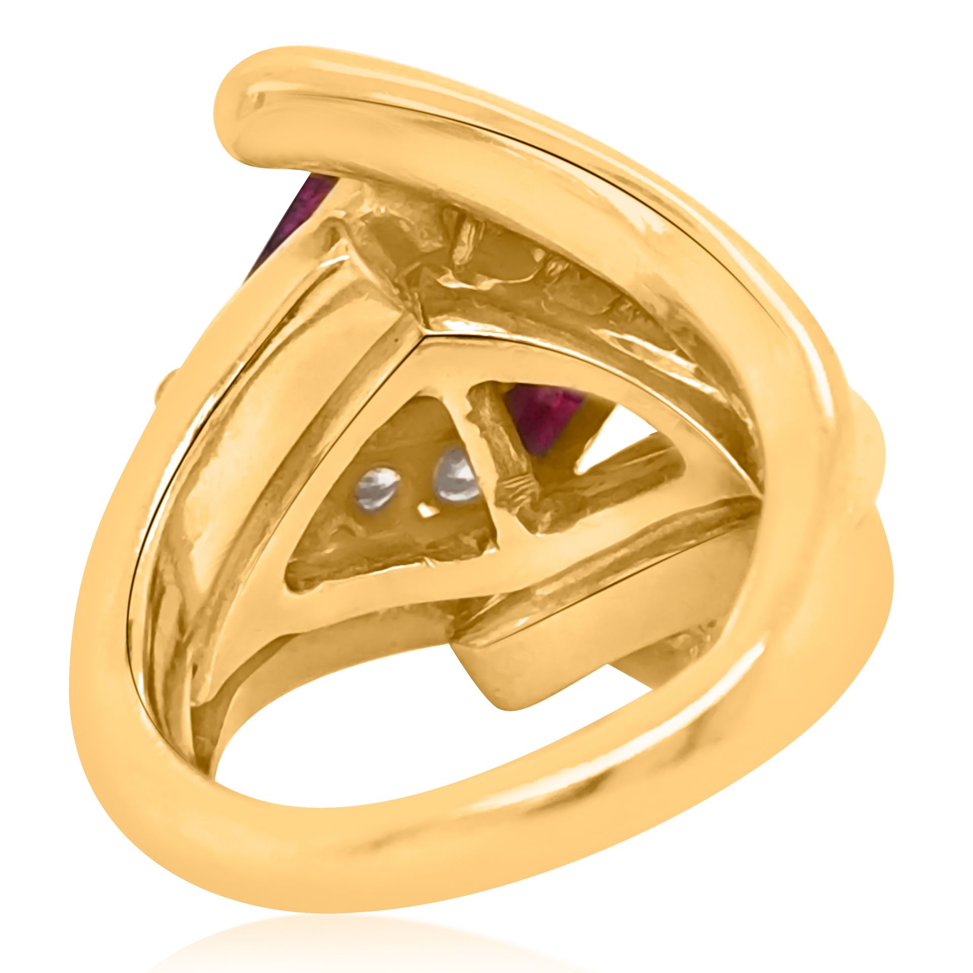18K GOLD RING WITH RUBY AND DIAMONDS - Image 3 of 5