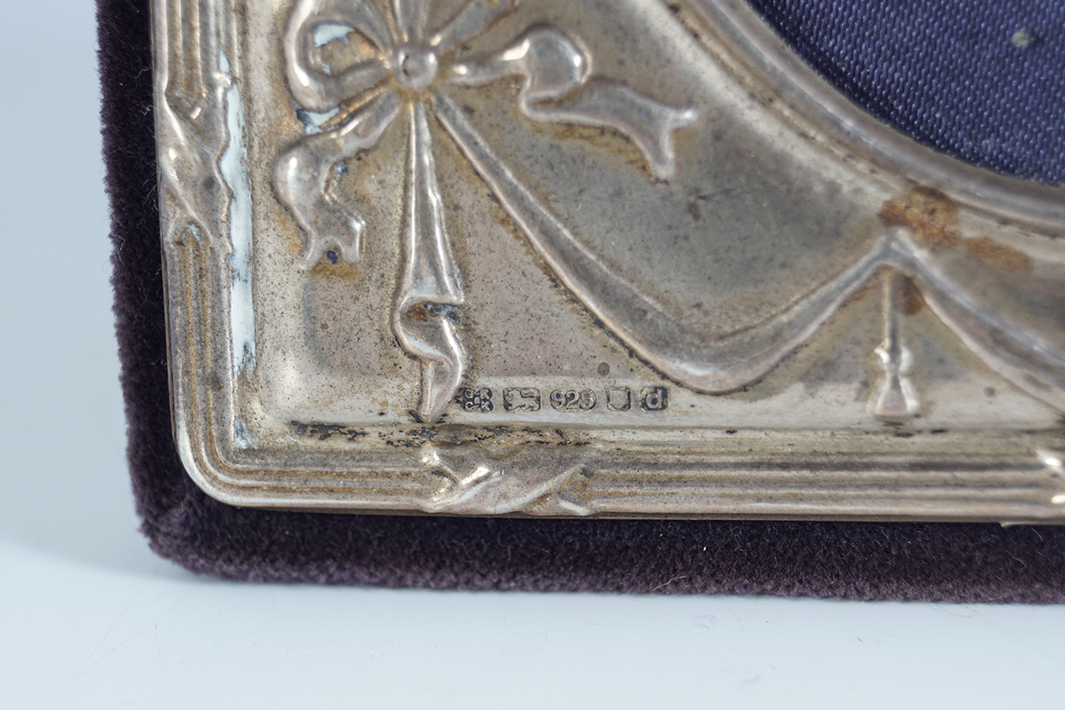 EDWARDIAN SILVER PHOTO FRAME - Image 3 of 4