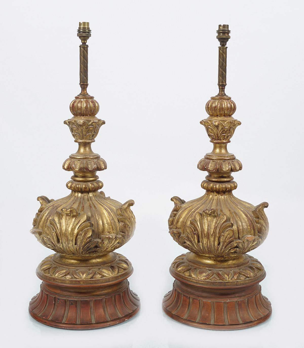 PAIR OF CARVED GILT WOOD TABLE LAMPS - Image 2 of 4