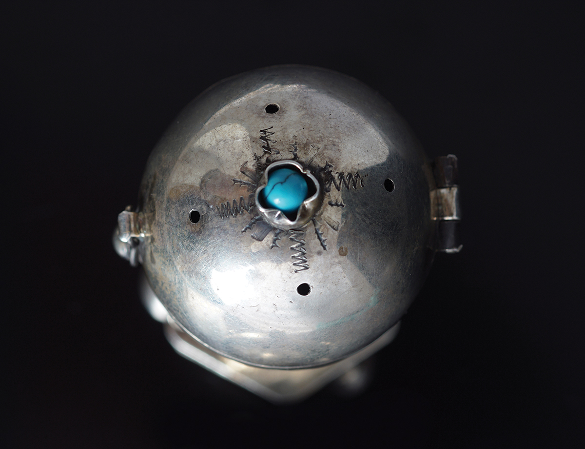 19TH-CENTURY RUSSIAN SILVER SPICE GLOBE - Image 9 of 10