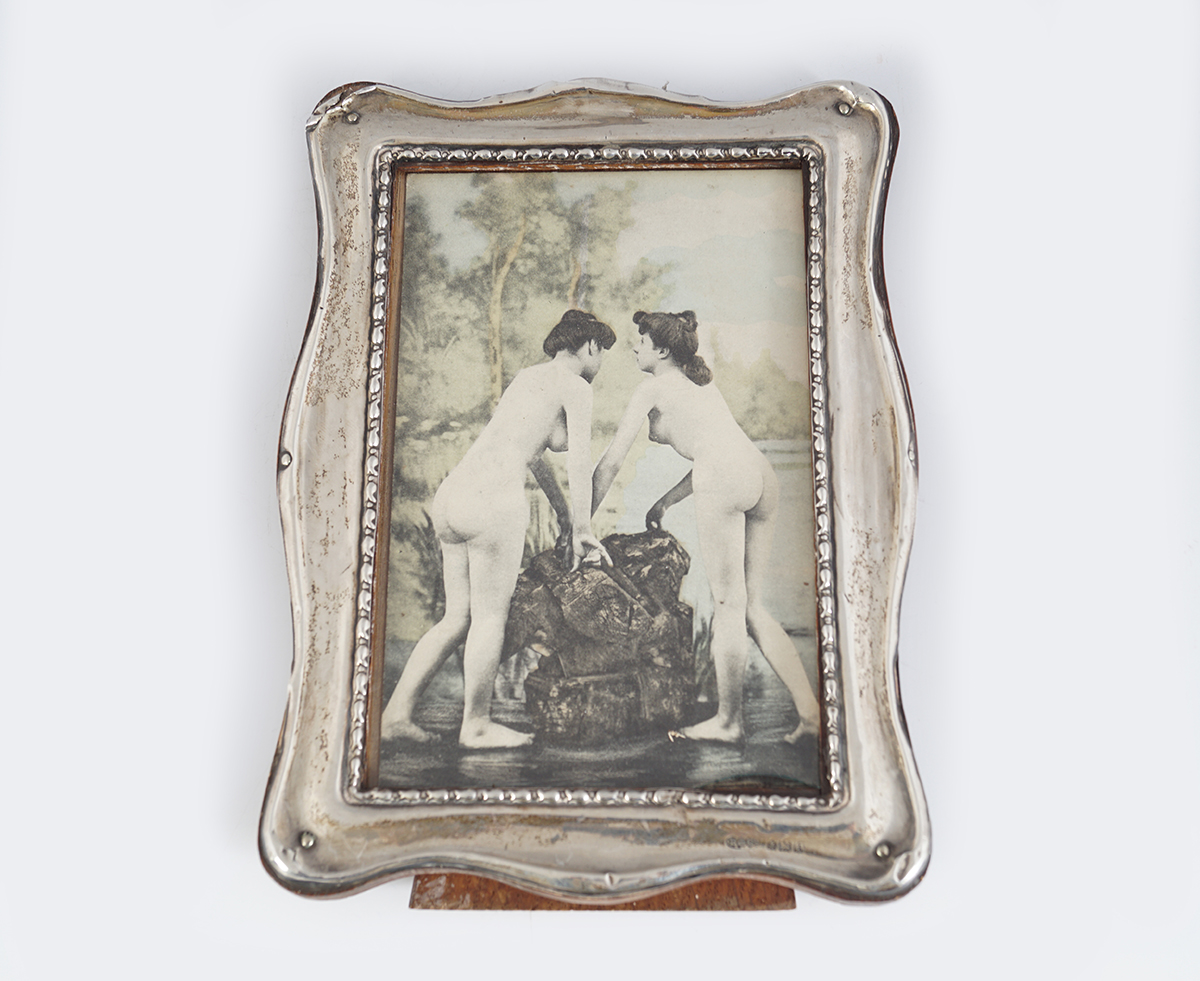 EDWARDIAN SILVER PHOTO FRAME - Image 2 of 4