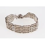 EDWARDIAN SILVER GATE BRACELET