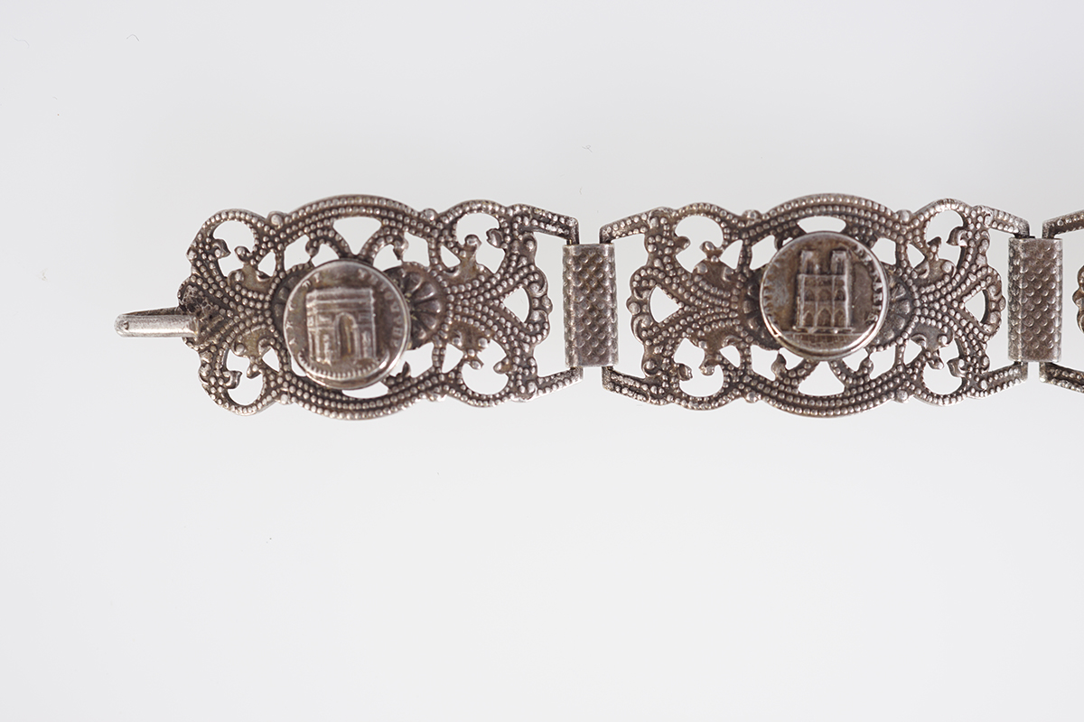 SILVER FILIGREE ARMORIAL BRACELET - Image 4 of 10