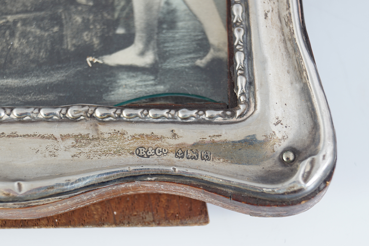 EDWARDIAN SILVER PHOTO FRAME - Image 4 of 4