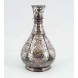 17TH/18TH-CENTURY ISLAMIC BRONZE VASE