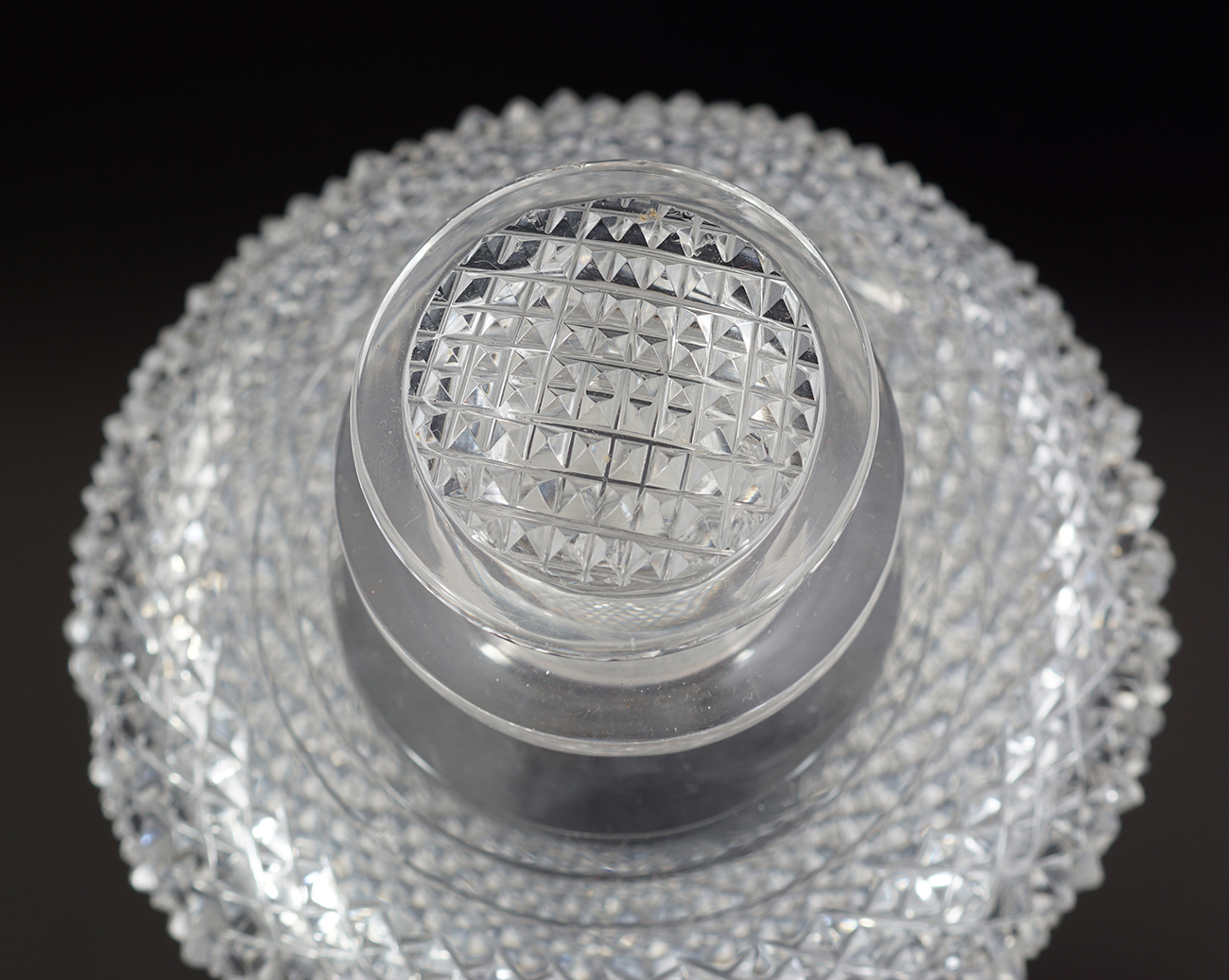 HOB NAIL CUT CRYSTAL PERFUME BOTTLE - Image 2 of 4