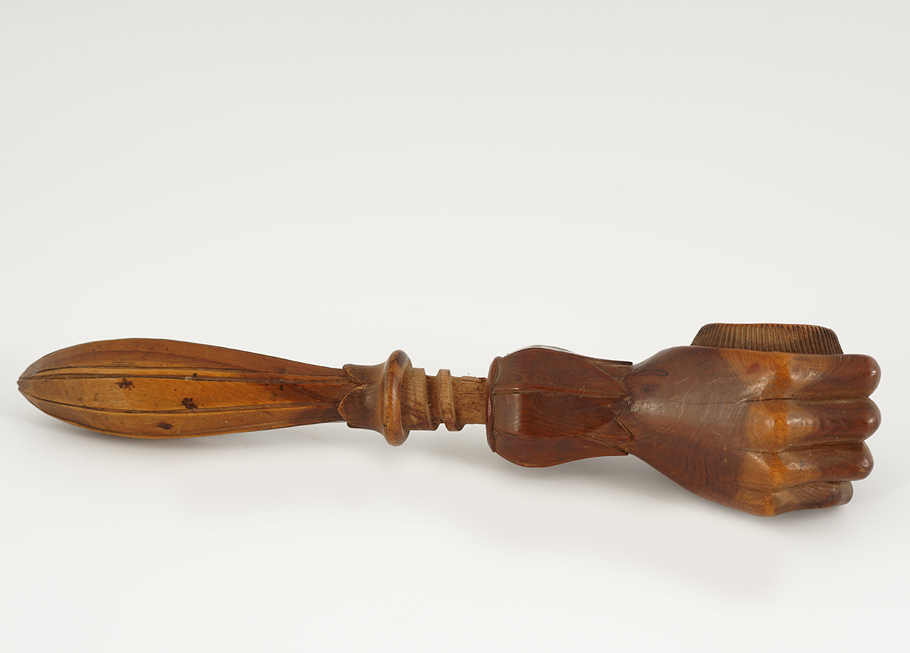 VICTORIAN CARVED WOODEN NUTCRACKER - Image 2 of 3