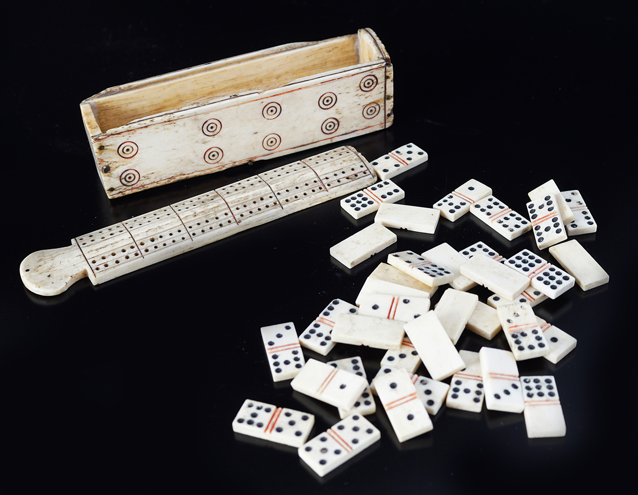 NAPOLEONIC PRISONER-OF-WAR DOMINO BOX - Image 4 of 6