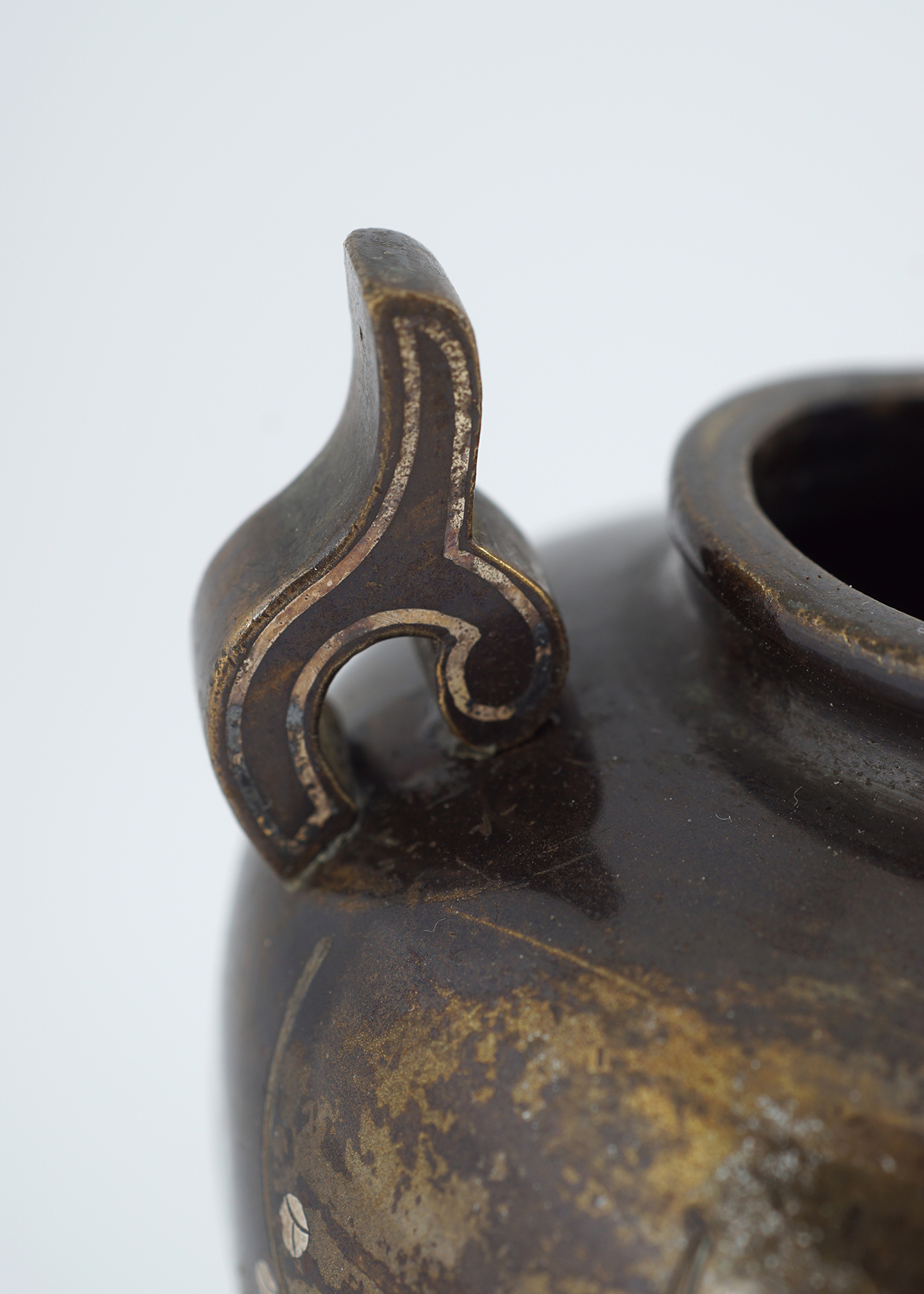 MEIJI PERIOD BRONZE, SILVER & GOLD INLAID CENSER - Image 4 of 7