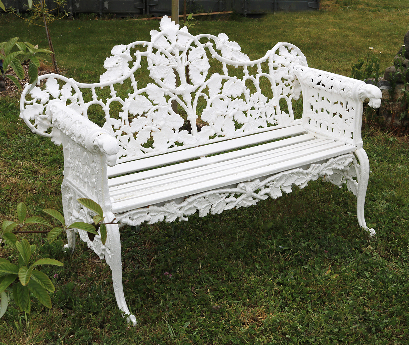 HEAVY FERN LEAF CAST IRON GARDEN SEAT