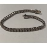 18CT WHITE GOLD DIAMOND TENNIS BRACELET