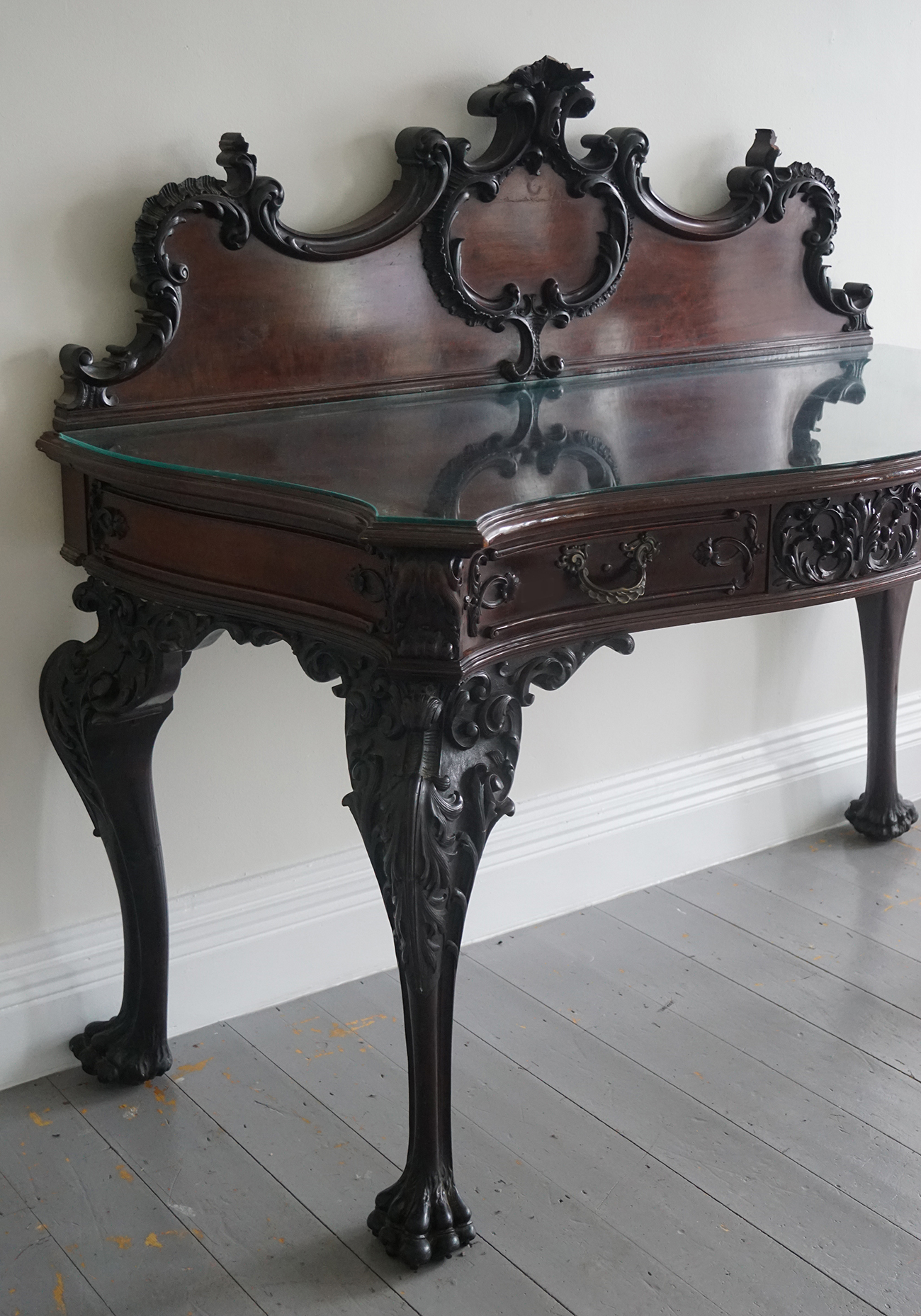 LARGE EDWARDIAN CHIPPENDALE SIDE TABLE - Image 4 of 6