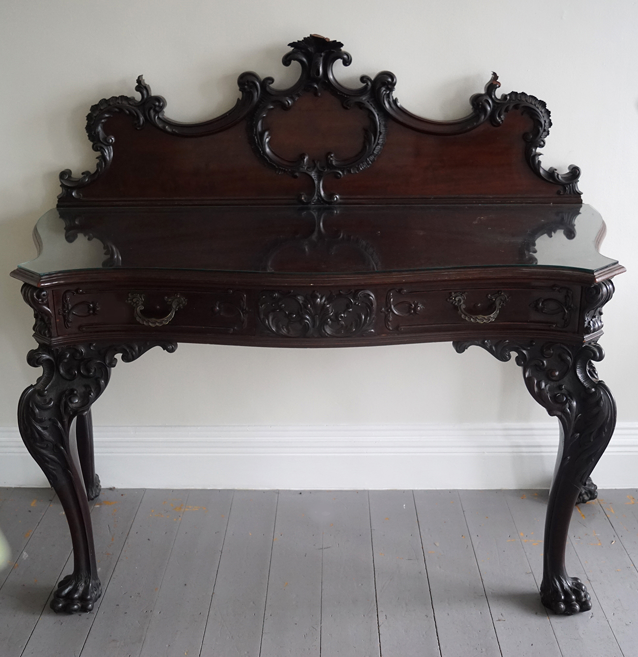LARGE EDWARDIAN CHIPPENDALE SIDE TABLE - Image 3 of 6