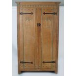 ARTS & CRAFTS OAK WARDROBE