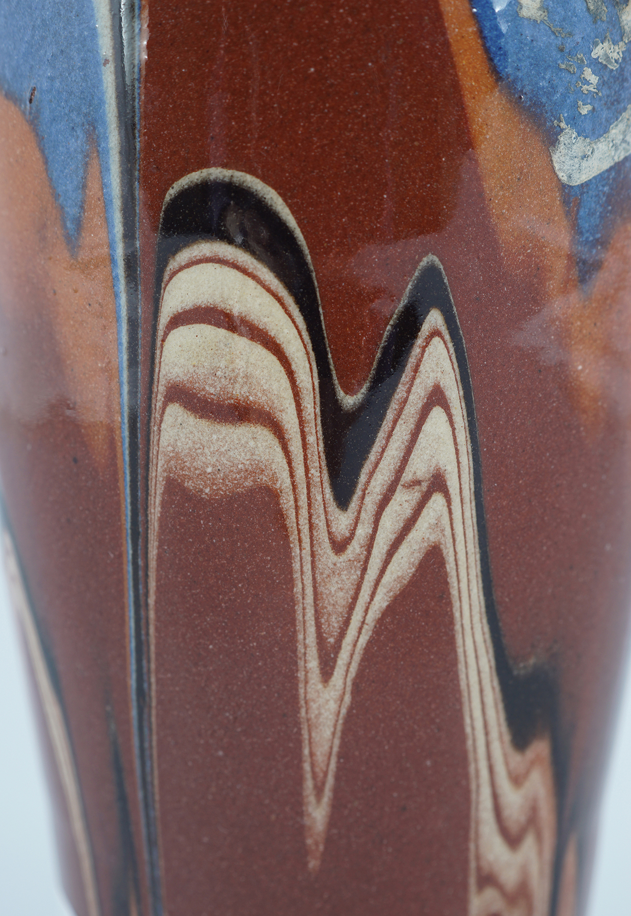 ART POTTERY VASE - Image 4 of 4