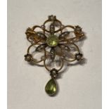 EDWARDIAN PERIOD 15CT SEED PEARL BROOCH