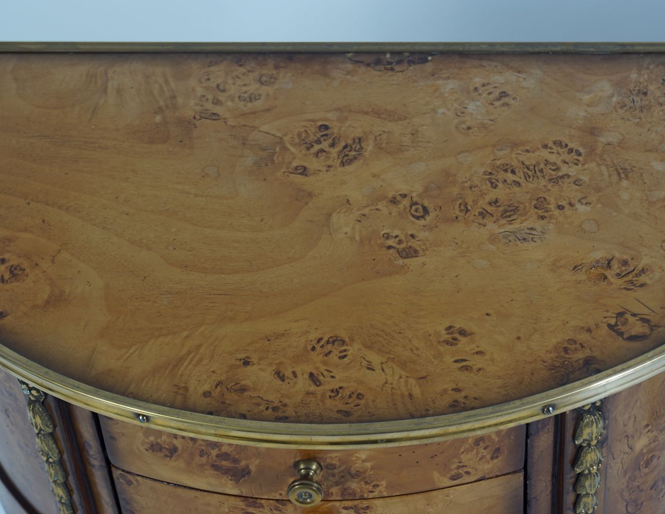 PAIR OF WALNUT AND BRASS MOUNTED LAMP TABLES - Image 3 of 3