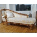 ROCOCCO CARVED GILTWOOD CHAISE LONGUE