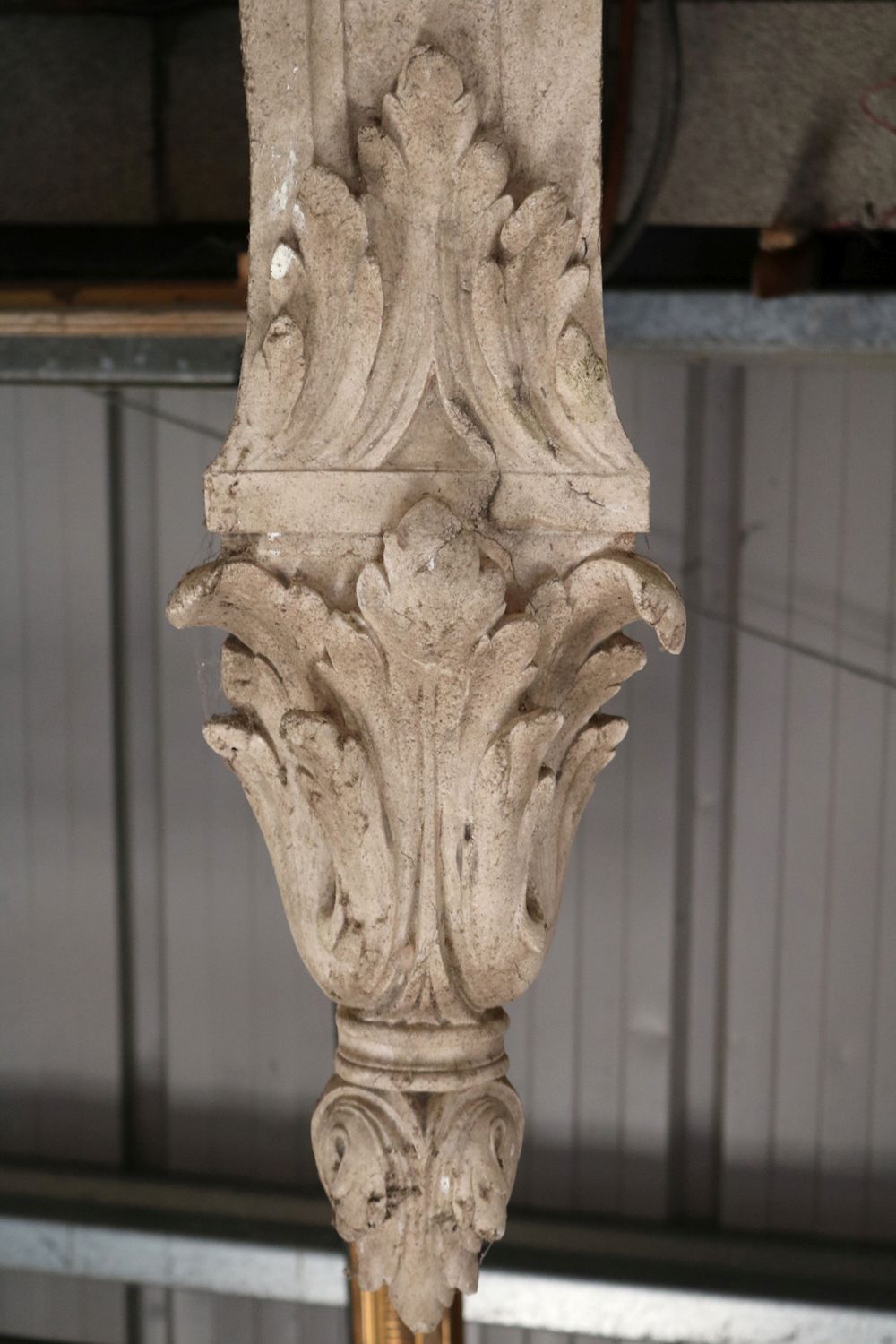 PAIR OF LARGE MOLDED COMPOSITE CORBELS - Image 4 of 4