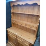 Pine kitchen dresser