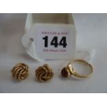 Pair 9ct Gold knot style earrings ( 1.9g ) and yellow metal ring ( 2.