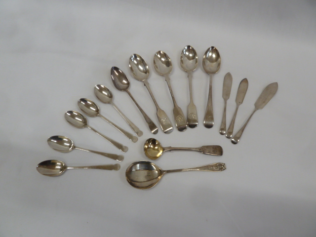 Silver teaspoons etc ( 6 ozt )