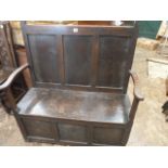 18thC Oak panel box seat settle
