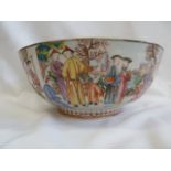 Late 19thC Chinese Famille rose bowl decorated in the Canton style (28cm diameter)