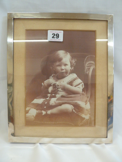 Silver photograph frame - Birmingham 1935 (81/2" x 101/2")