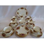 Royal Albert Old Country Roses tea set (21)