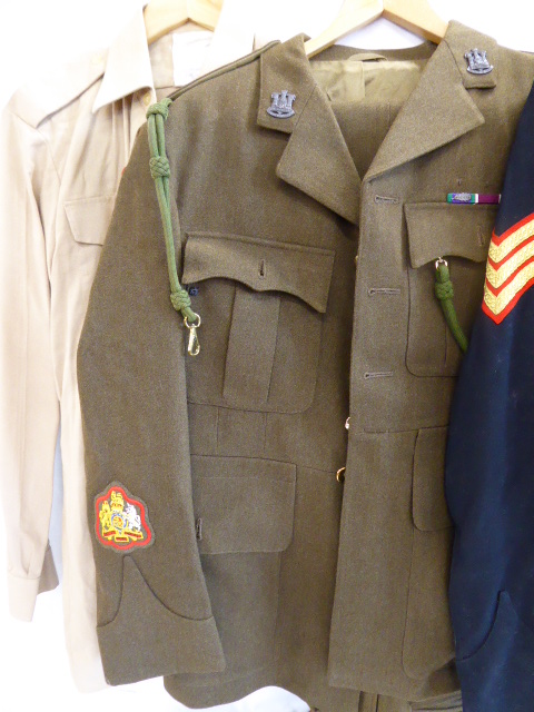 Sundry military uniforms (4) - Image 2 of 3