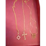 9ct Gold pendant necklaces (3) 7.