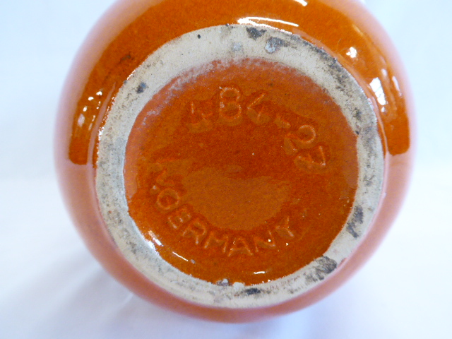 Vintage orange glazed swirl pattern vase with handle - Scheurich W Germany 484-27 - Image 3 of 3