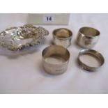 Silver napkin rings etc (5)