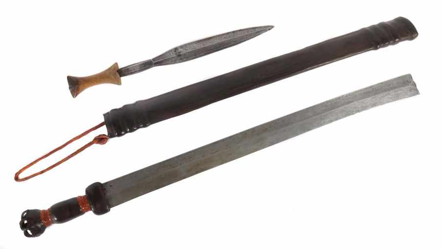Afrikanisches Schwert und Messer
