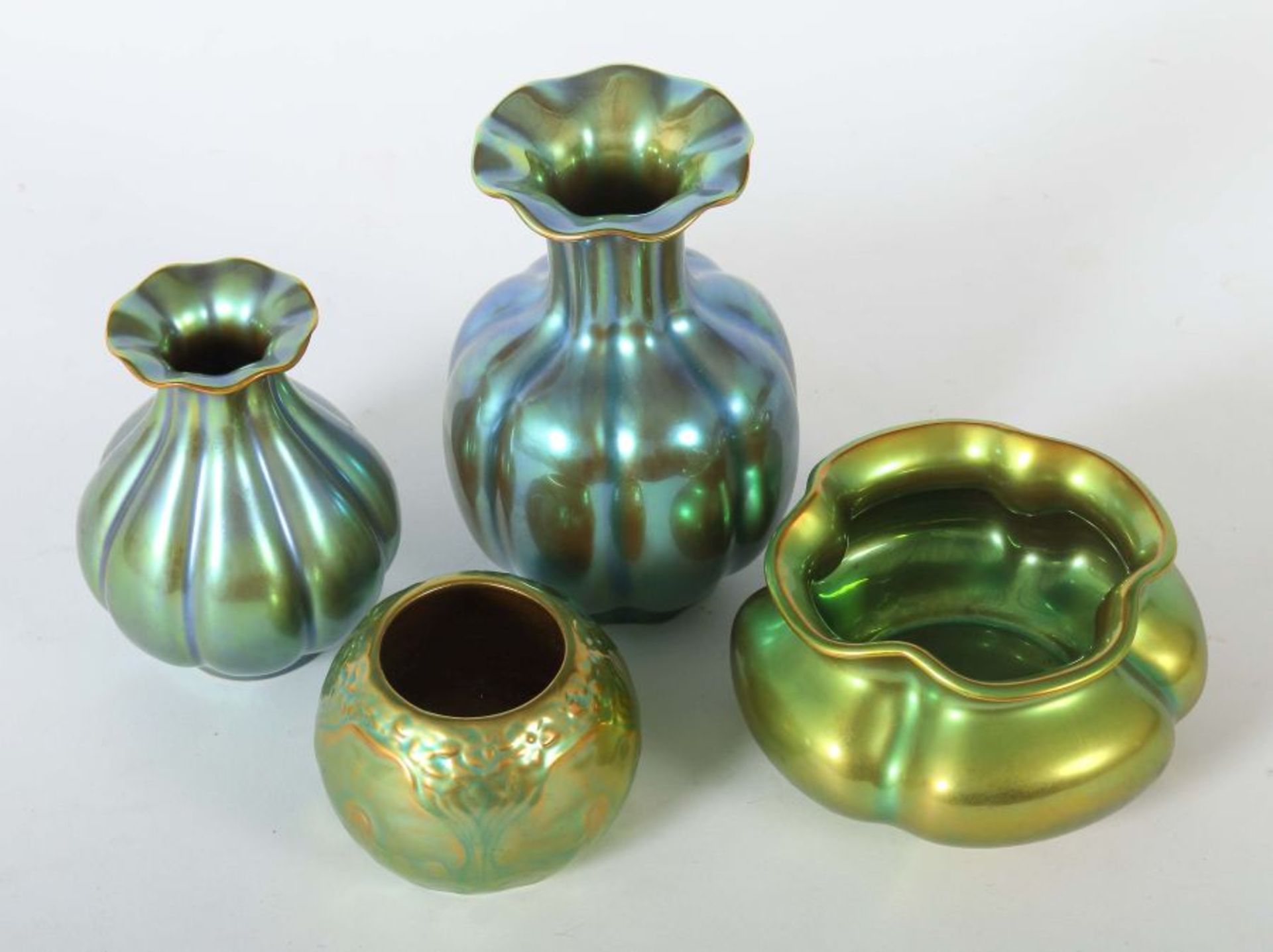 Vier Eosin Vasengefäße - Bild 2 aus 3